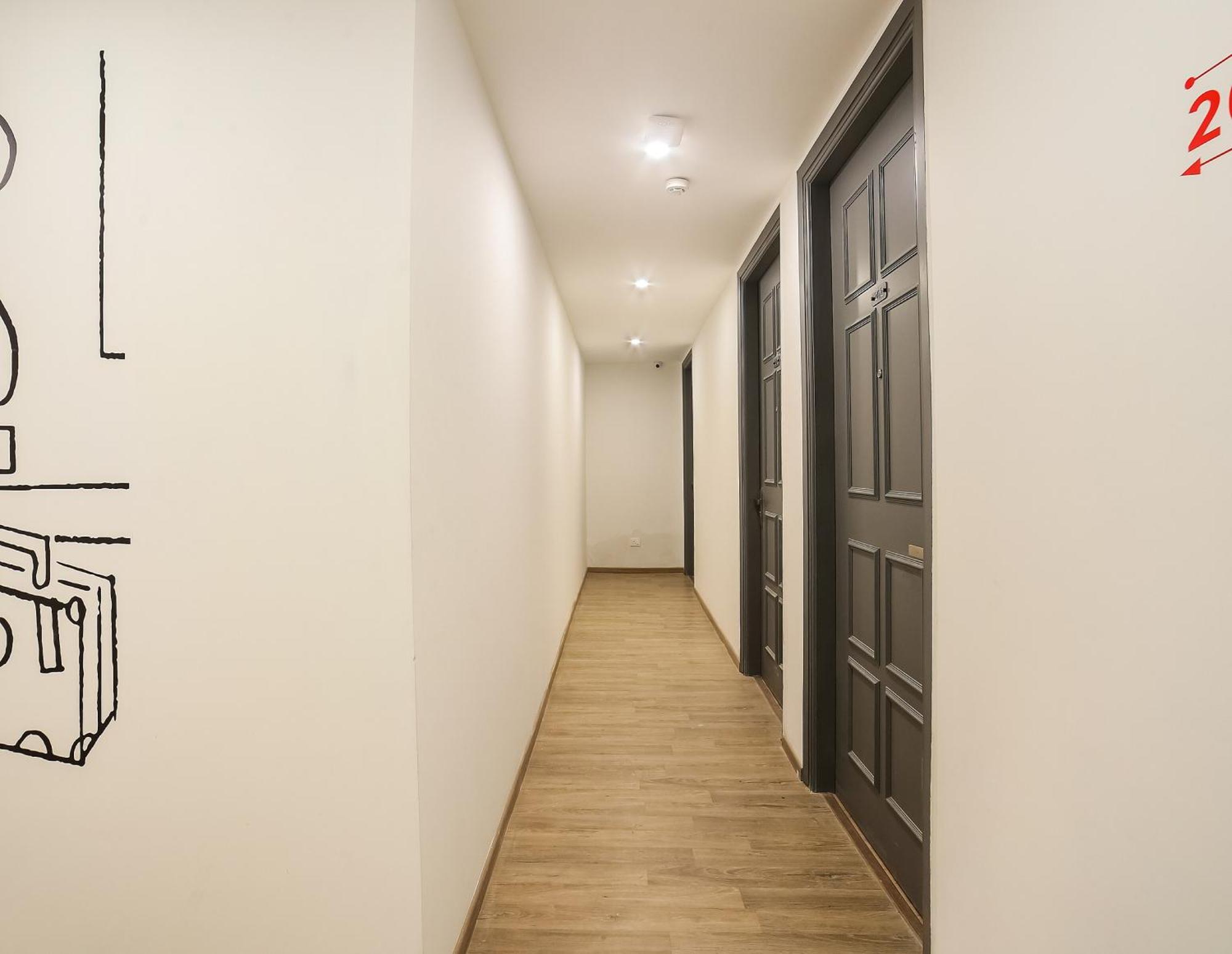 Hotel Super Townhouse Near Appu Ghar Gurgaon Exterior foto
