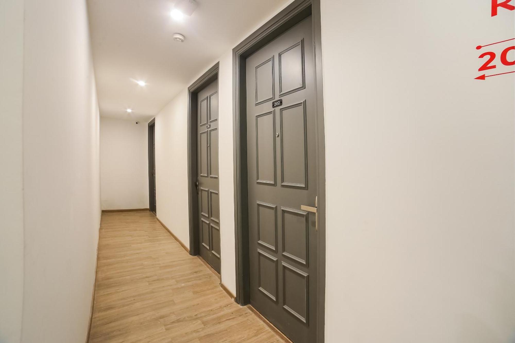 Hotel Super Townhouse Near Appu Ghar Gurgaon Exterior foto